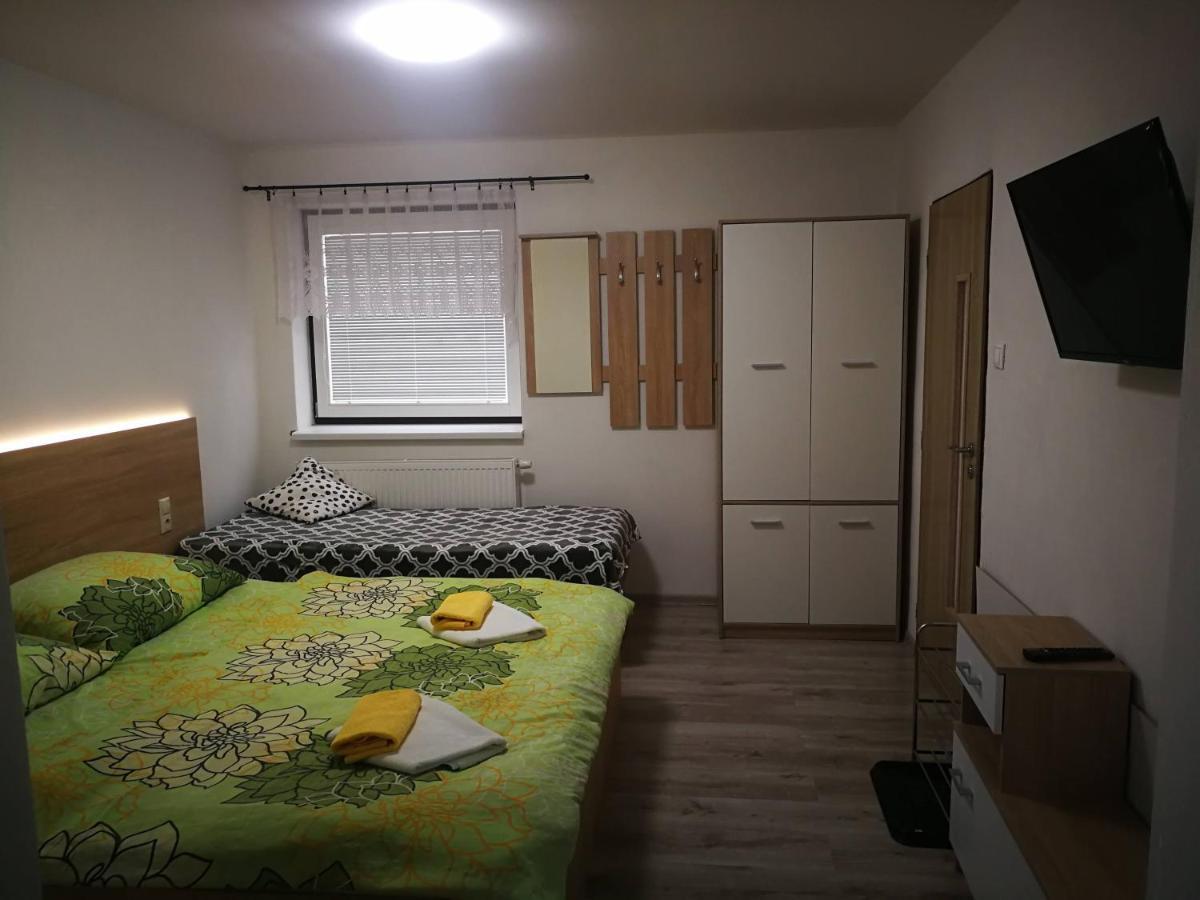 Apartmany Pri Zvonici 奥拉夫斯基波扎莫克 外观 照片